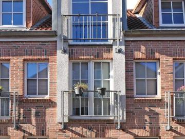Hochwertige ErdgeschoÃwohnung in zentraler Lage in Stade