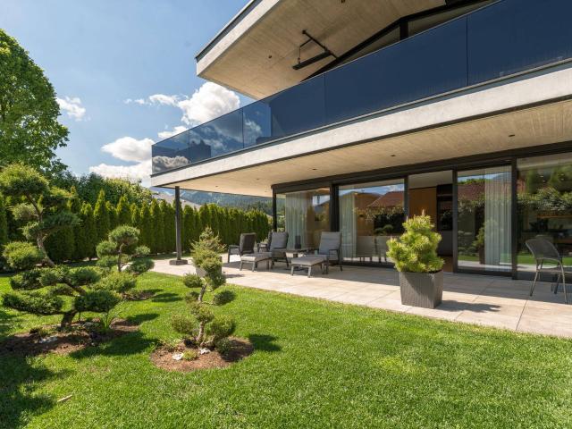 Hochwertige Gartenwohnung in erstklassiger Lage