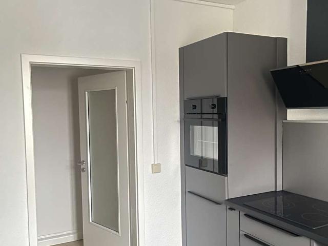 Hochwertige gepflegte 2 Raumwohnung mit Einbauküche in Sanierung