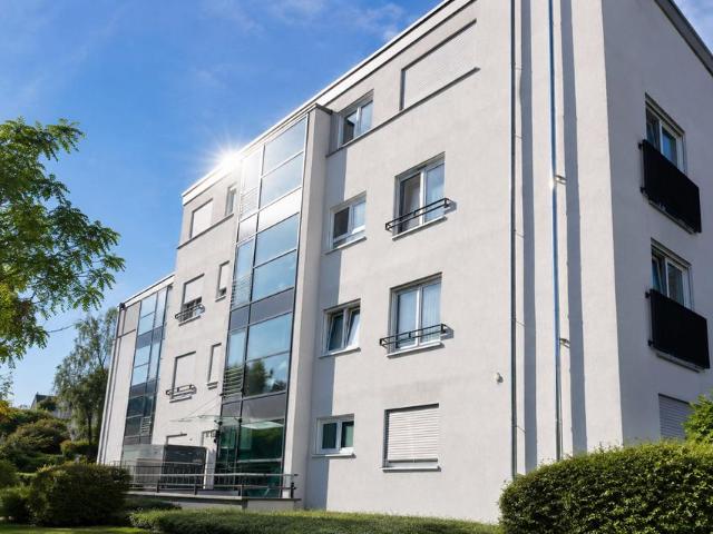 Hochwertige helle 4 Zimmer Wohnung Neubaustandard