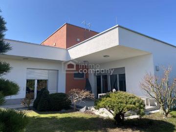 Hochwertige Luxusvilla in bestem Bauzustand