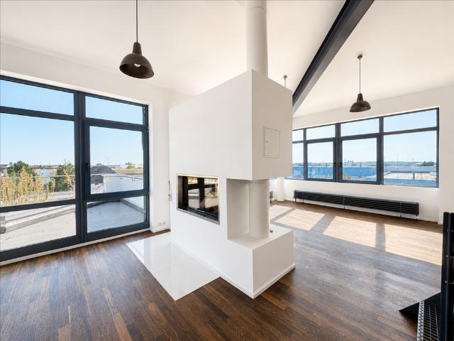 Hochwertige Maisonette mit Kamin und 3 Garagenstellplätze