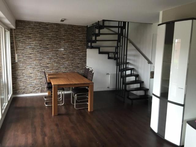 Hochwertige Maisonette Wohnung mit Garten & Balkon