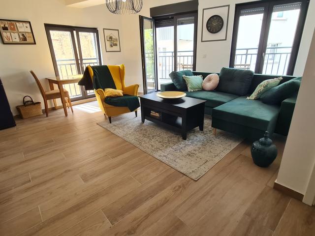 Hochwertige, moderne 2 Zimmer Neubauwohnung Baujahr 2023 in schönen Sachsenhausen vollständig möbliert