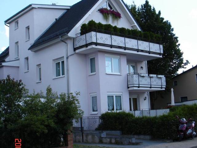 Hochwertige, moderne 3 4 Zi Maisonette Gartenwohnung vermietet