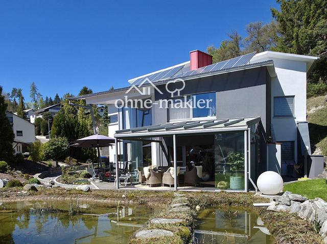 Hochwertiges Architektenhaus mit Wintergarten, Teich und 1.541 m² Grundstück in Albstadt Tailfingen