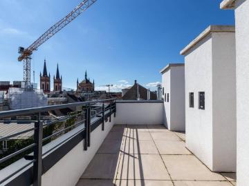 Hochwertiges Edelinvestment Befristet vermietetes Dachappartment Ruhelage