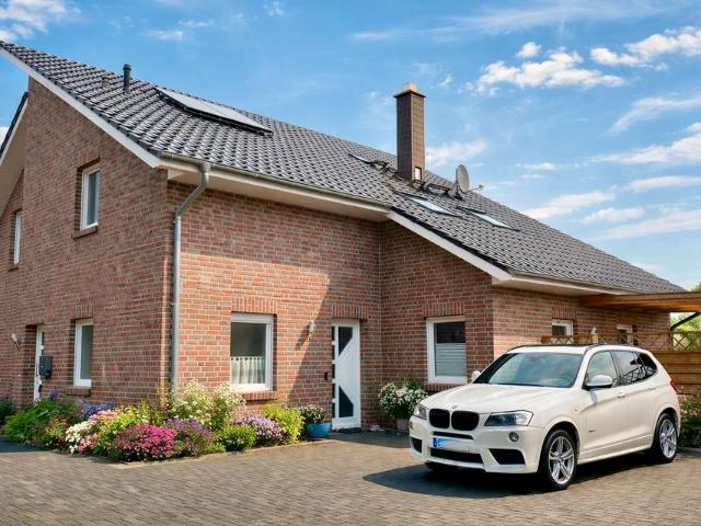 Hochwertiges EFH mit Einliegerwohnung, großem Garten, 3 Terrassen