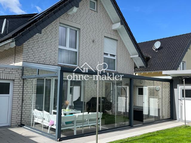 Hochwertiges Einfamilienhaus mit 6 Zimmern, Garten & Wintergarten in Kerpen Sindorf