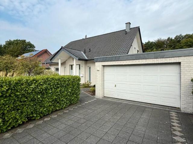 Hochwertiges, freistehendes EFH in ruhiger Lage