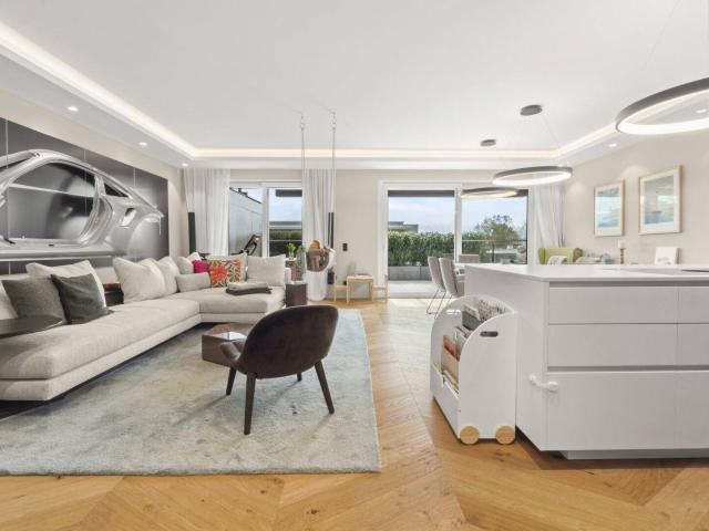 Hochwertiges Penthouse l 162 m2 Wohnfläche l Sauna l Whirlpool l 164 m2 Terrasse 4 TG Plätze!