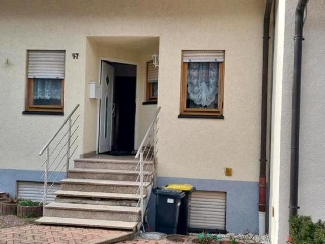 Hochwertiges Reihenhaus mit Carport, Küche und Fußbodenheizung