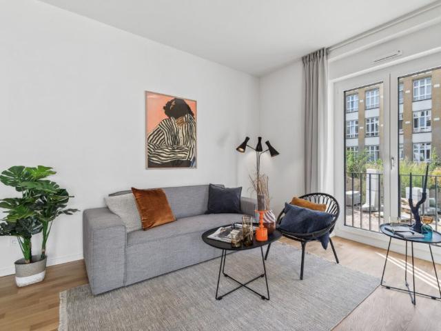 Hochwertiges Wohnen am Ring: Exklusive 3 Zimmer Dachgeschosswohnung mit Balkon
