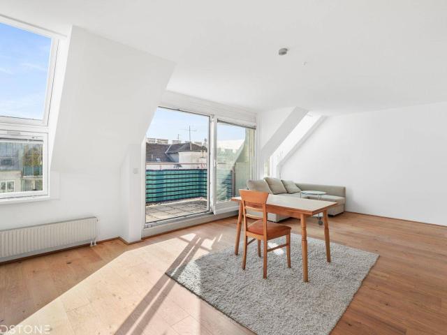 Hochwertiges Wohnen über Wien* Traumhafte Dachgeschosswohnung mit Außenflächen