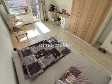 Hochwertiges WG Zimmer mit neuer Ausstattung & Balkon ab sofort