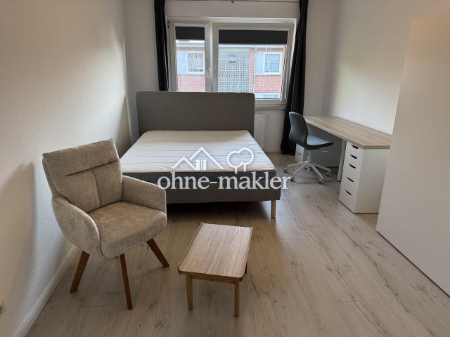 Hochwertiges WG Zimmer mit neuer Ausstattung & Balkon ab sofort