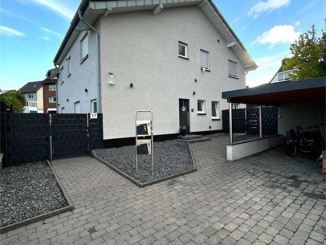 Hochwertiges Zweifamilienhaus in Toplage von Langerwehe