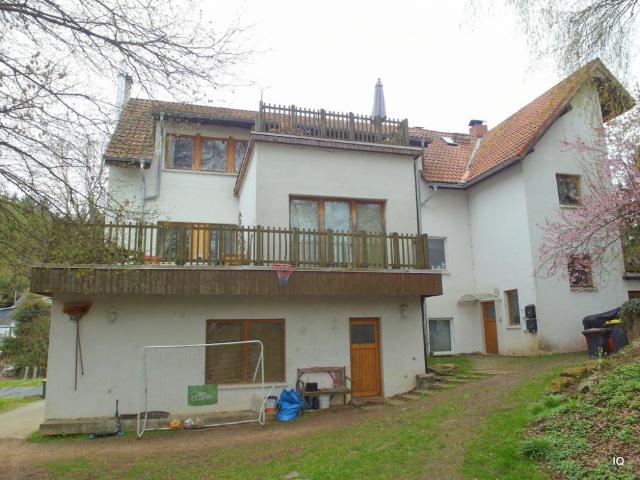 Höckendorf: Preiswerte 2 Zimmer Wohnung mit eigener Terrasse, Einbauküche & Bad mit Dusche
