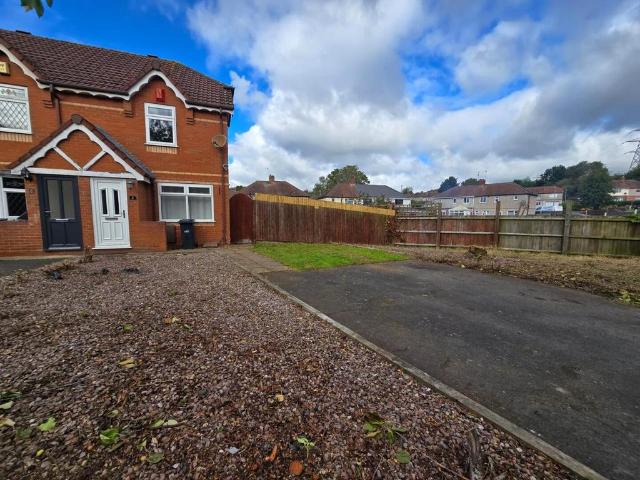 Hodnet Drive, Pensnett, Stourbridge 2 bed end of terrace house to rent £895 pcm £207 pw