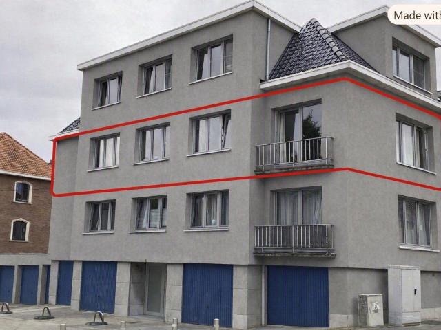 Hoekappartement met autobox en staanplaats