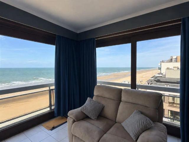 Hoekappartement met frontaal zeezicht