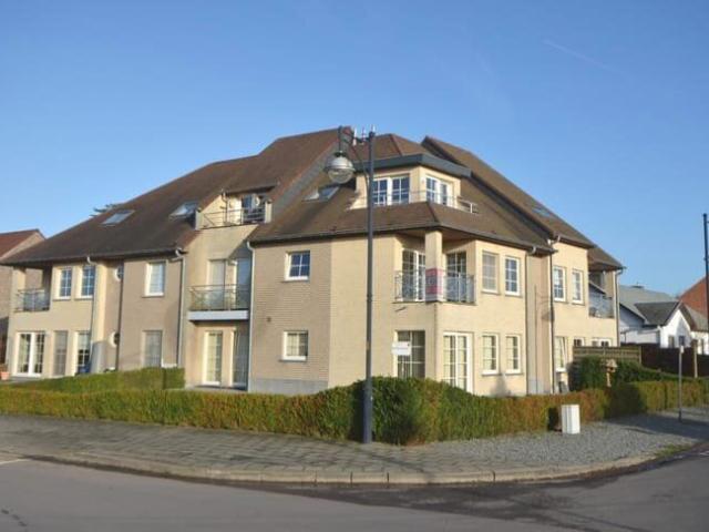 Hoekappartement met garage