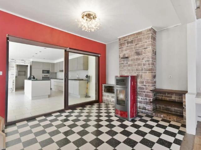 Hoekwoning met 3 slaapkamers te huur in Jabbeke!