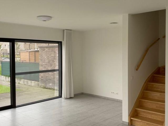 Hoekwoning te huur in Tongeren voor € 1.200 met 3 slaapkamers