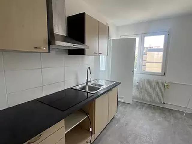 Hoenheim 67800 Location appartement 3 pièces t3 parking
