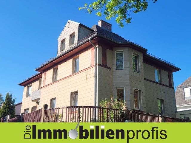 Hof: Villa zum Wohnen und Arbeiten Nähe Theresienstein
