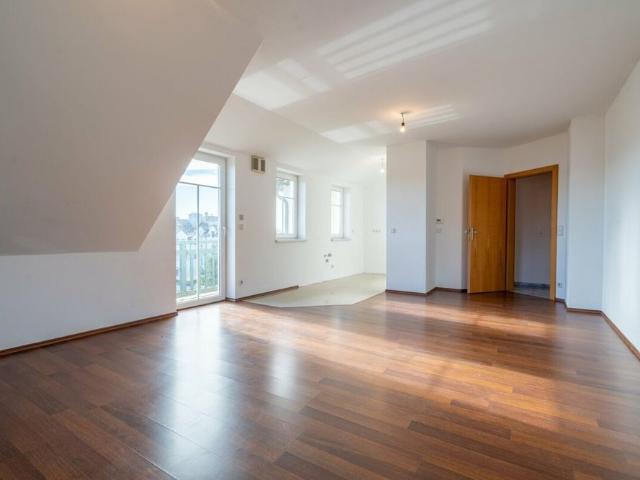 Hofamt Priel 3 Zimmerwohnung mit Balkon und Schwimmteich
