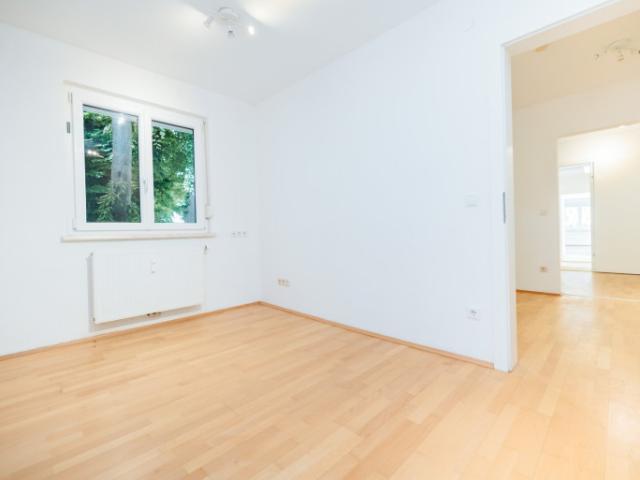 Hofgebäude mit 72m² i garten i terrasse i 4 zimmer i parkplatz i absolute ruhelage i top preis leistung i einbauküche i sehr hell i lichtdurchflutet i ab sofort verfügbar i projekt wohnen i