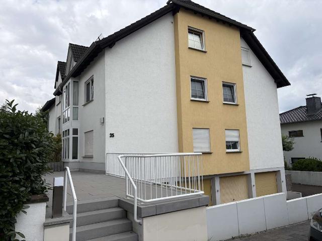 Hofheim, Rarität am Steinberg: 2 Zimmer Wohnung mit 287 m² Privat Oase SNR, XL Garage mit Wallbox