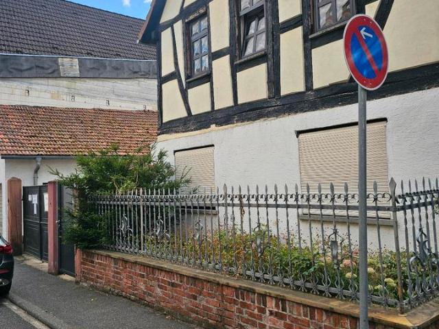 Hofreite mit großer Werkstatt