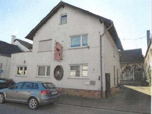 Hofreite mit Haus, Nebengebäuden und Scheune Privatverkauf