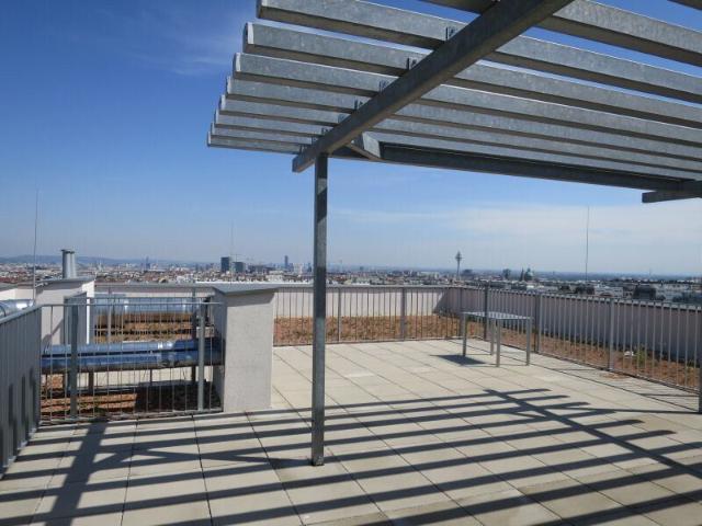 Hofseitig: Großzügige 2 Zimmer Wohnung mit Balkon am Wienerberg zu mieten in 1100 Wien