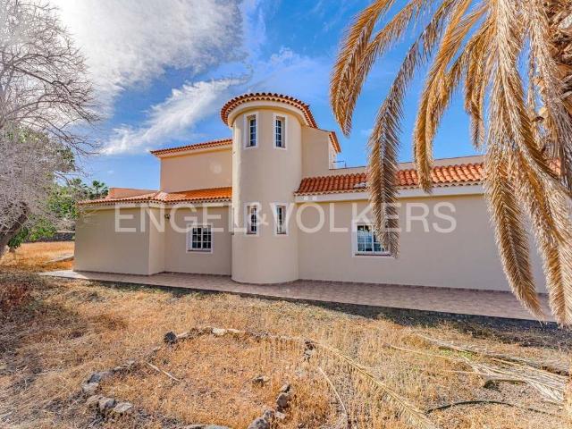 Hogar con vistas al mar en una zona privilegiada 490m² Adeje