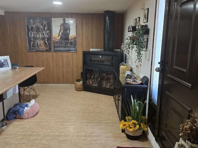 Hogar encantador en Alpera con patio y potencial de alquiler m² Alpera