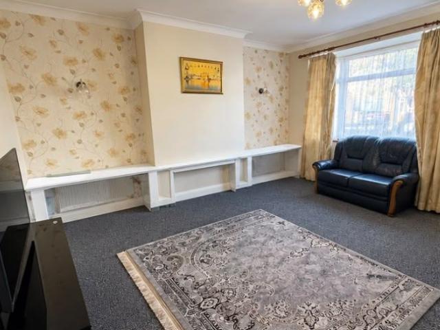 Hogarth Gardens, Hounslow TW5, 4 bed semi detached house to rent, £2,700 pcm | PrimeLocation