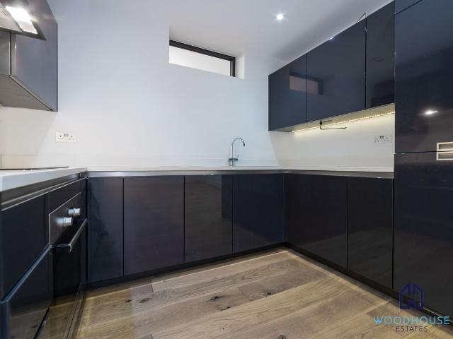 Hogarth Lane, London W4, 1 bed flat to rent, £1,950 pcm | PrimeLocation