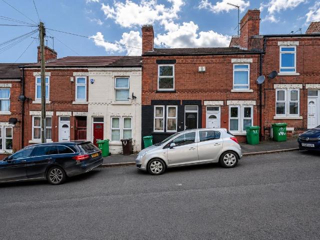 Hogarth Street, Nottingham NG3, 3 bed terraced house to rent, £995 pcm | PrimeLocation