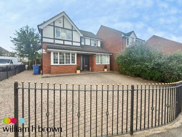 Hogg Lane, Grays RM16, 5 bed property to rent, £3,200 pcm | PrimeLocation