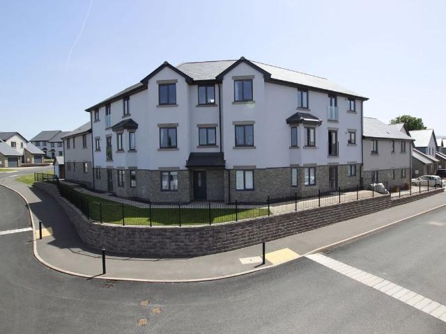 Hoggan Park, Brecon LD3, 2 bed flat to rent, £875 pcm | PrimeLocation