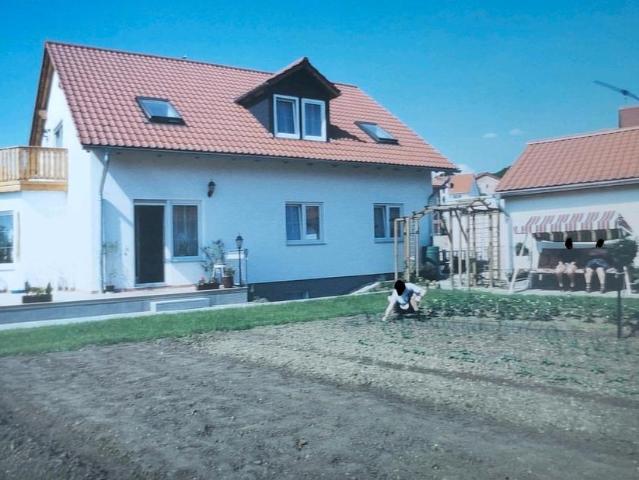 Hohenmölsen Haus mit Einliegerwohnung und Doppelgarage