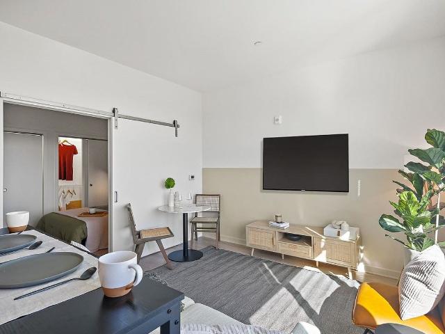 HOHM 4 Bedroom Apartment for Rent at 3905 Bank St, Baltimore, MD 21224 Brewer's Hill