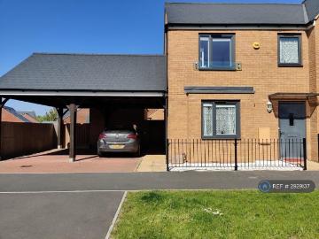 Holt Avenue, Milton Keynes, MK10 3 bed semi detached house to rent £1,900 pcm £438 pw