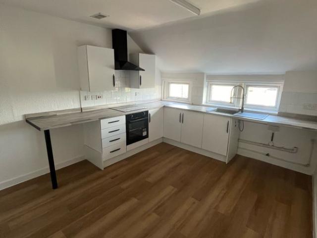 Holton Road, Barry, Vale Of Glamorgan CF63, 2 bed flat to rent, £950 pcm | PrimeLocation