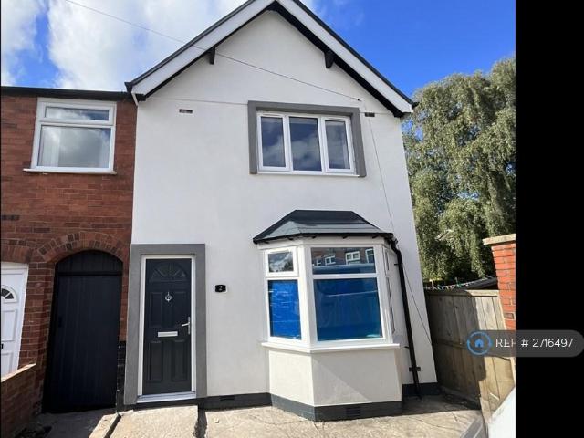 Holyrood Road, Manchester, M25 3 bed semi detached house to rent £1,650 pcm £381 pw