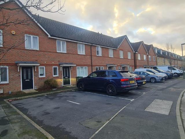 Holywell Way, Staines Upon Thames