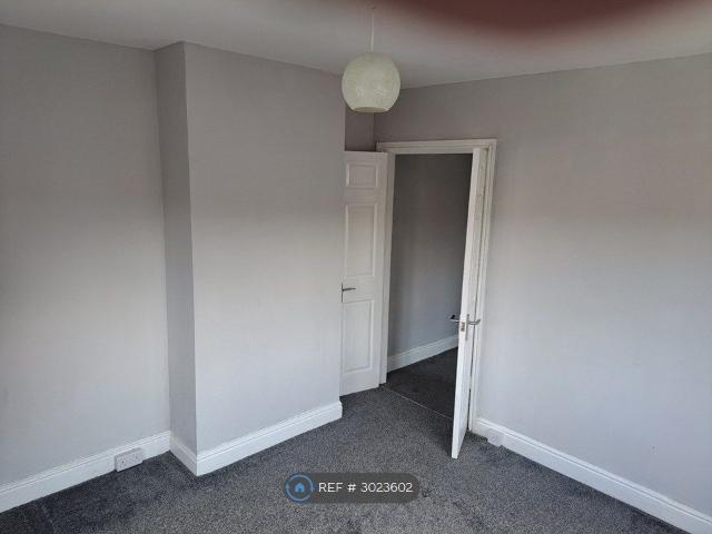 Holywell, Greenfield, Holywell CH8, 2 bed maisonette to rent, £720 pcm | PrimeLocation